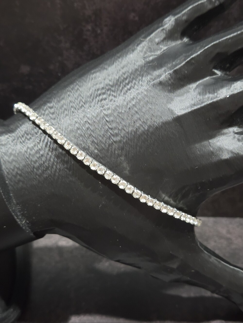 Rhinestone Stretch Bracelets Silver Or Gold - Picture 3 of 5